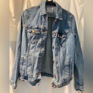 Women’s Old Navy Medium Wash Jean Jacket